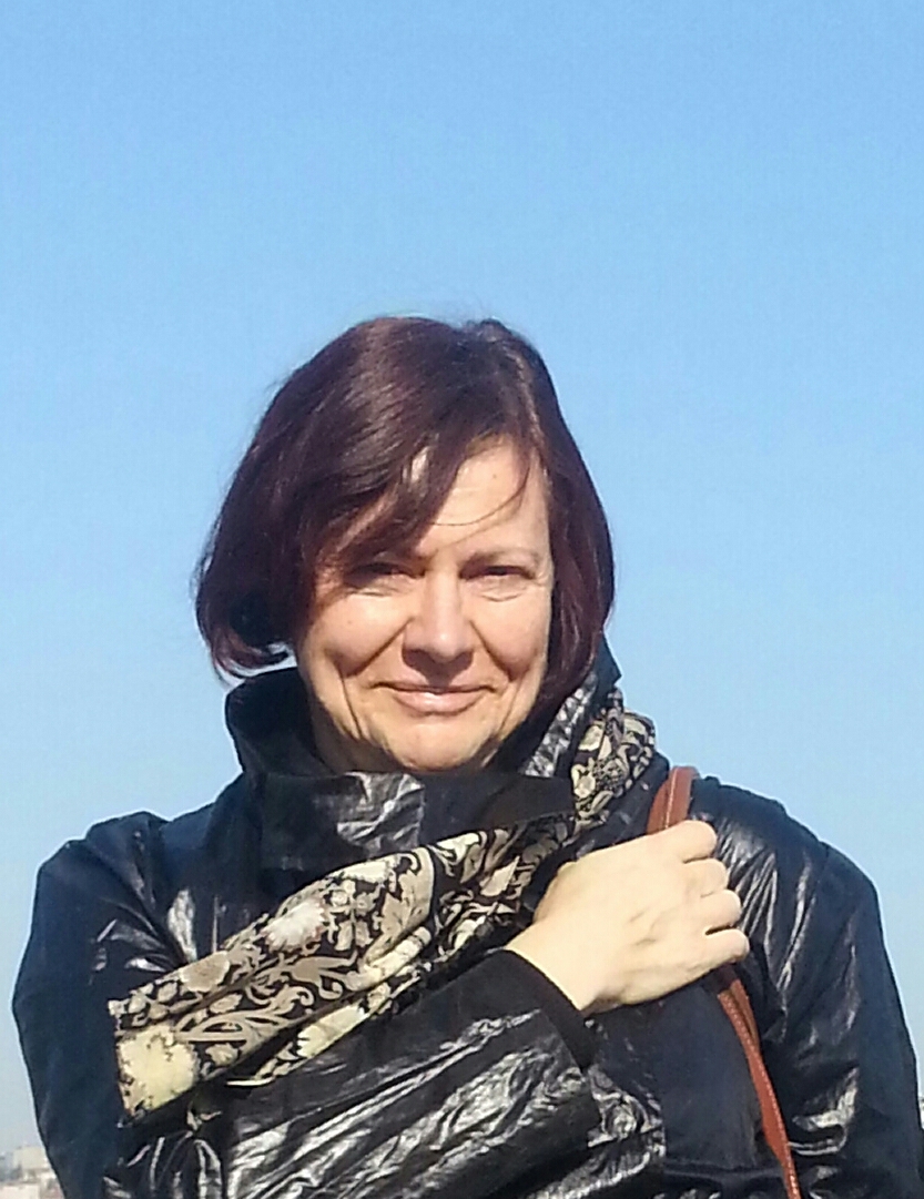 Dina-on-shore-Balat-2013