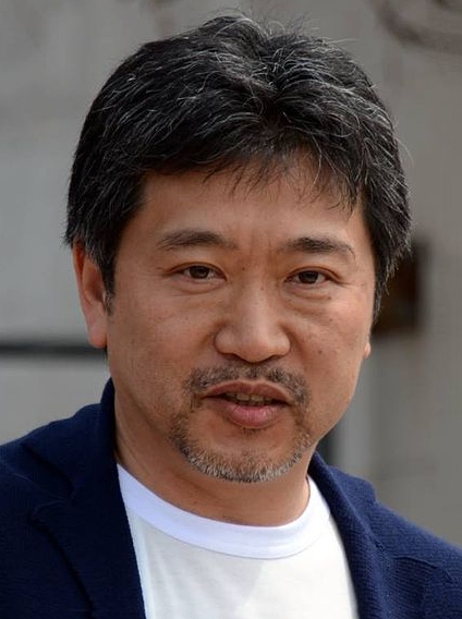 Hirokazu_Kore-eda_Cannes_2015